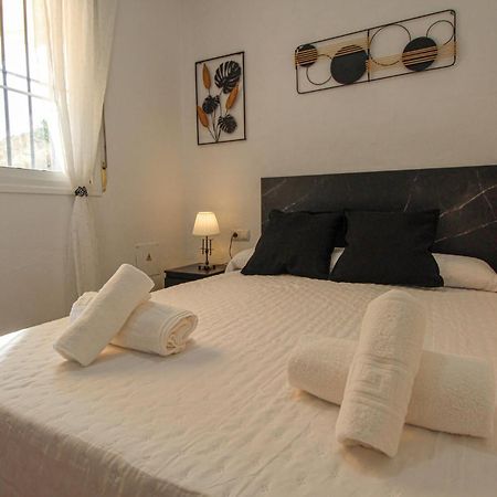 4 Bedroom Gorgeous Home In Sedella Exteriör bild